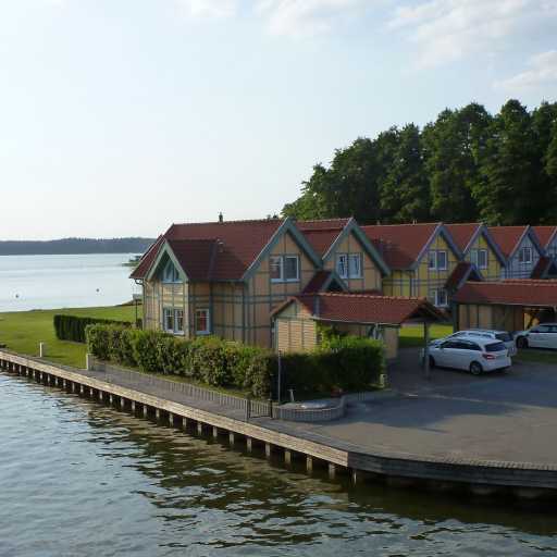 Strandhäuser im Hafendorf Rheinsberg
